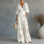 Solene V-Ausschnitt Jumpsuit mit weitem Bein und gebundener Taille