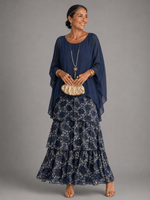 Gestuftes Chiffon-Maxikleid mit Fliessendem Cape-Ärmel und Weitem Schnitt