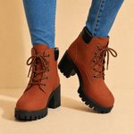 Chunky Plateau-Boots mit Blockabsatz und Schnürung
