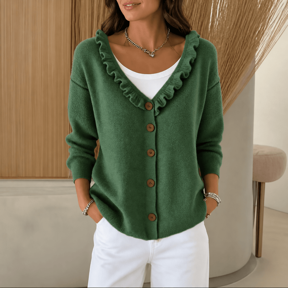 Rüschenkragen-Strickjacke aus weichem Feinstrick für Damen