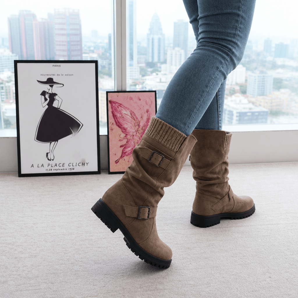 Damen Winterstiefel aus Veloursleder mit Strickbündchen und Profilsohle im Slouch-Design