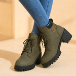 Chunky Plateau-Boots mit Blockabsatz und Schnürung