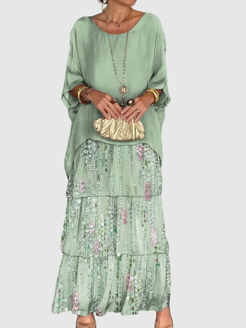Gestuftes Chiffon-Maxikleid mit Fliessendem Cape-Ärmel und Weitem Schnitt