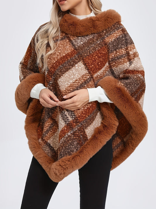 Langer Poncho-Pullover mit Fellimitatbesatz im Karo-Design