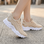Bequeme Damen Sneaker aus atmungsaktivem Strick mit Slip-On Design
