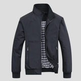 Winddichte Herrenjacke aus Mischgewebe mit Stehkragen und sicheren Taschen