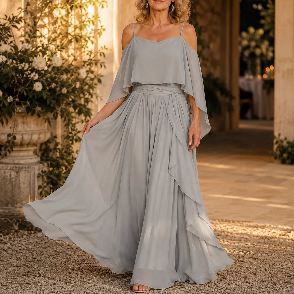 Kaltschulter Maxikleid mit Wickeloptik und Chiffon-Cape für Damen