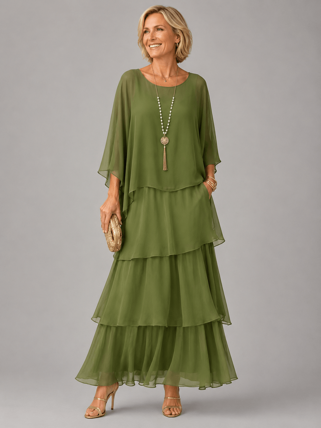 Gestuftes Chiffon-Maxikleid mit Fliessendem Cape-Ärmel und Weitem Schnitt