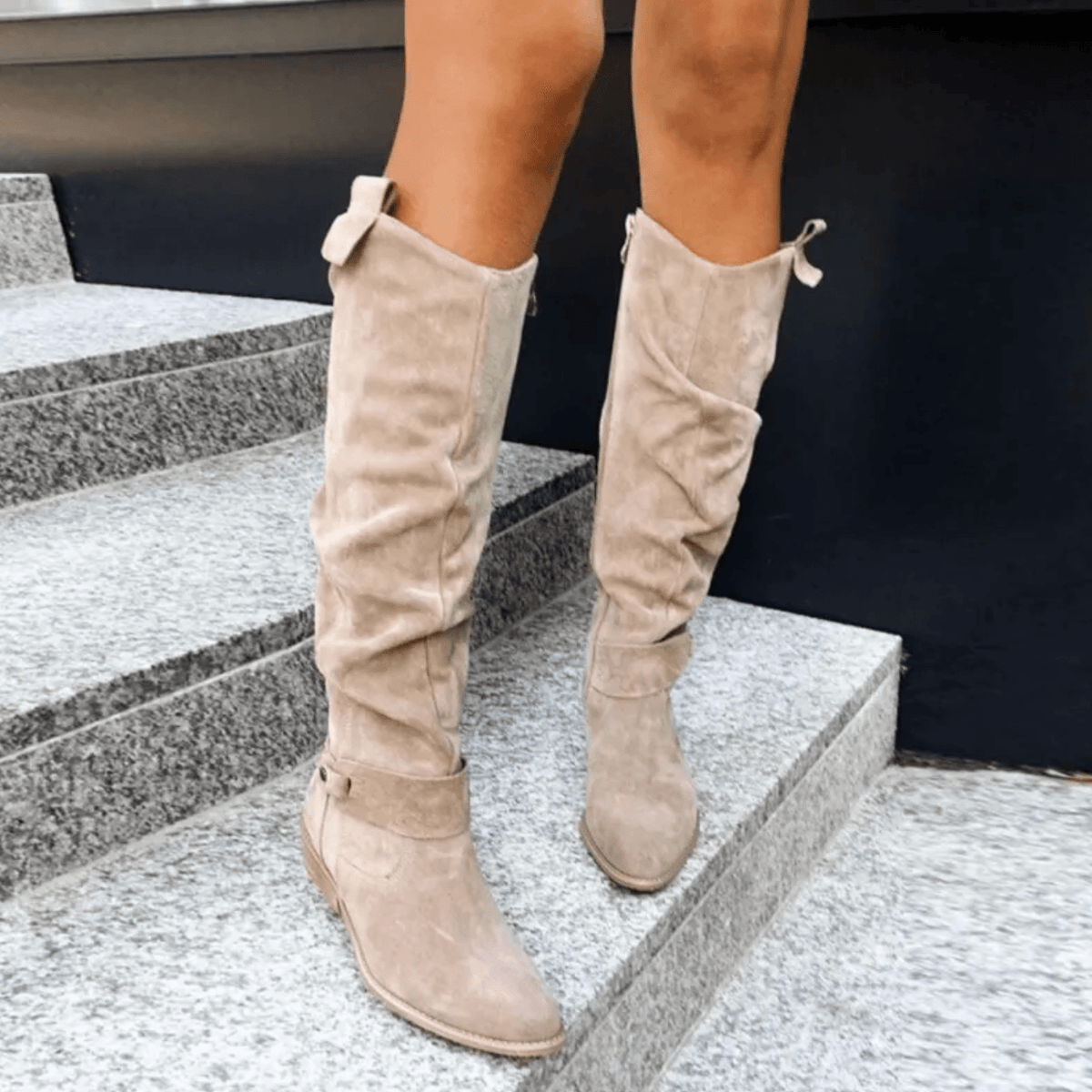 Kniehohe Wildleder-Stiefel mit Schnalle für Damen im Casual-Stil