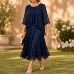 Elegantes Midikleid mit Spitzenoverlay und Chiffonärmeln