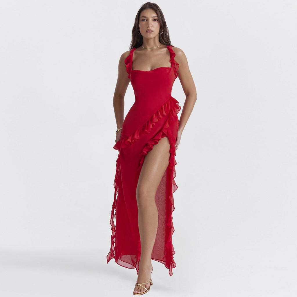 Elegantes Maxikleid mit Beinschlitz und Rüschendetails für den Herbst
