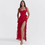 Elegantes Maxikleid mit Beinschlitz und Rüschendetails für den Herbst