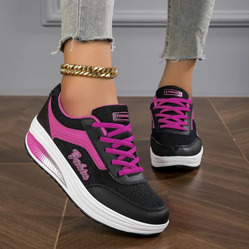 Damen Sneakers mit bequemer Plateau-Sohle und Schnürung