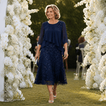 Elegantes Midikleid mit Spitzenoverlay und Chiffonärmeln