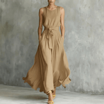 Taillenbetontes Schnürkleid mit fliessendem Rock für den Herbst