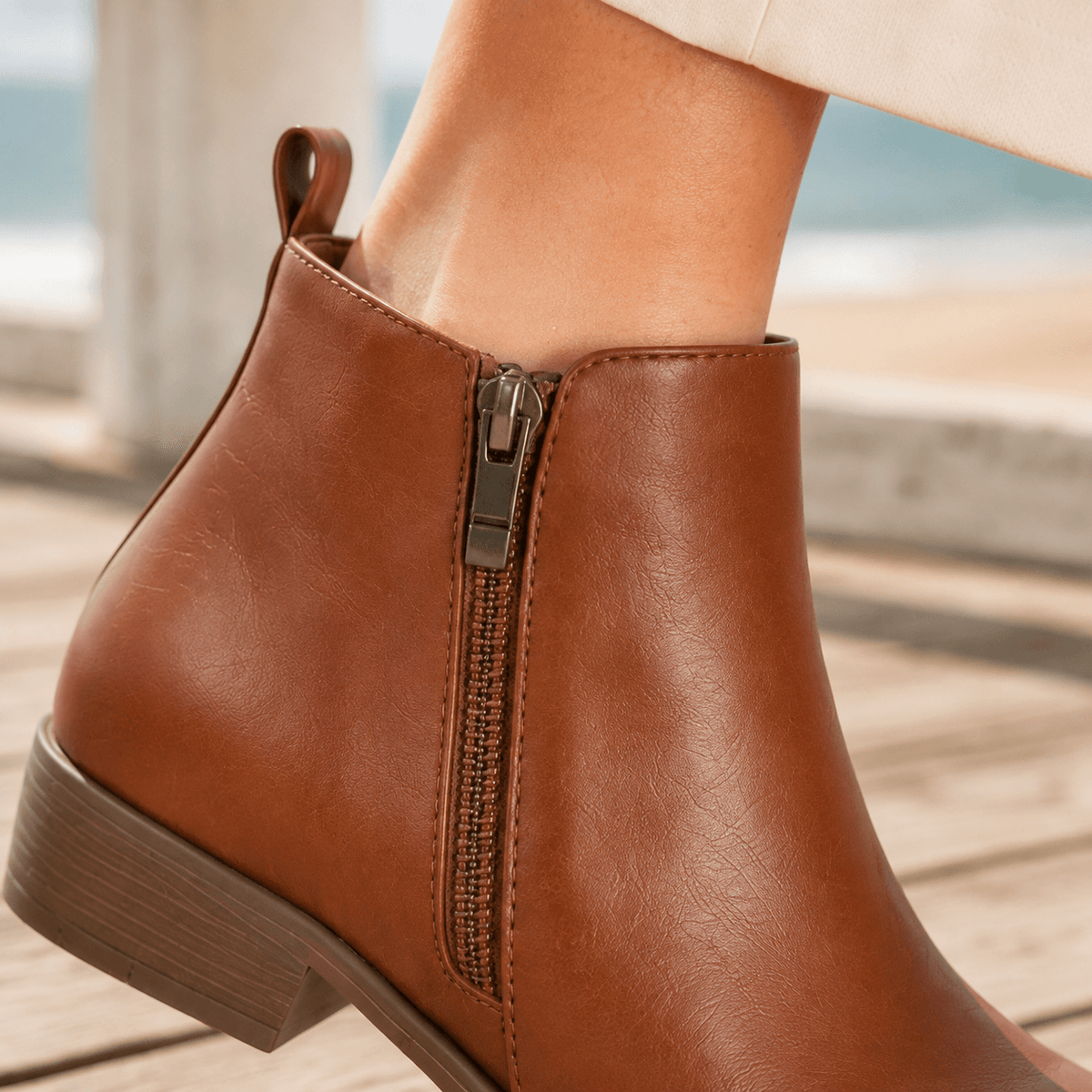 Damen Ankle Boots mit Seitlichem Reissverschluss und Blockabsatz