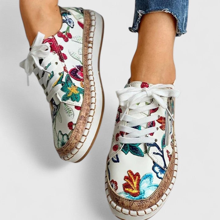 Olisette Damen Komfortschuhe mit Blumenstickerei und Plateausohle