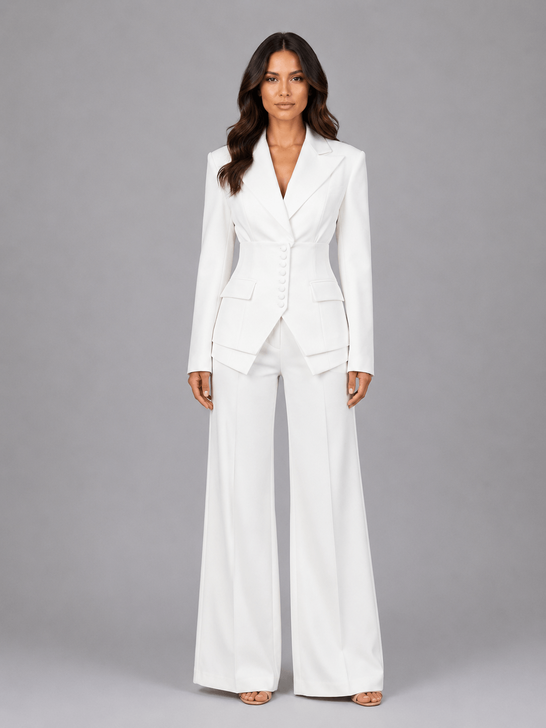 Taillierter Damen-Zweiteiler mit Blazer und weiter Stoffhose