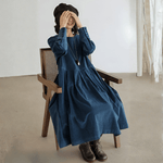 Ausgestelltes Cord-Midikleid mit Langarm und Taillenbund für den Herbst