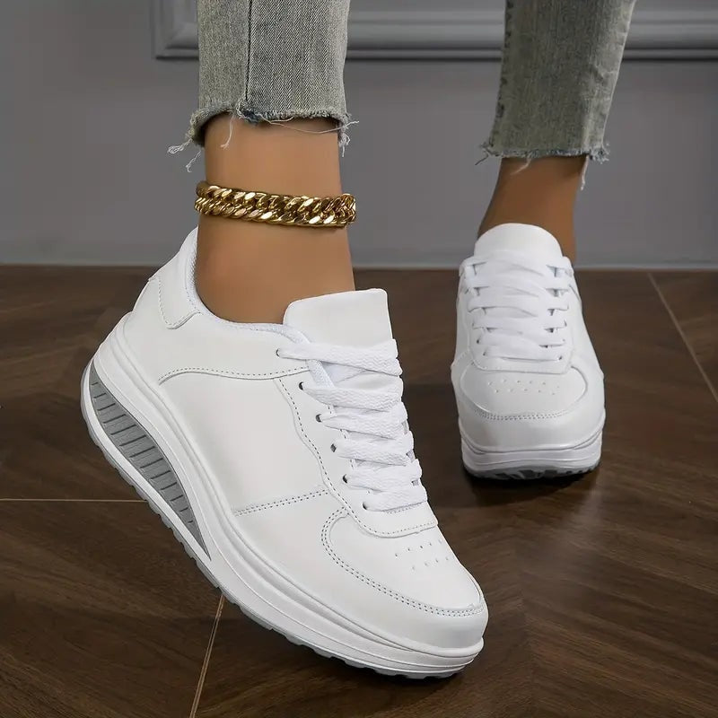 Damen Sneakers mit bequemer Plateau-Sohle und Schnürung