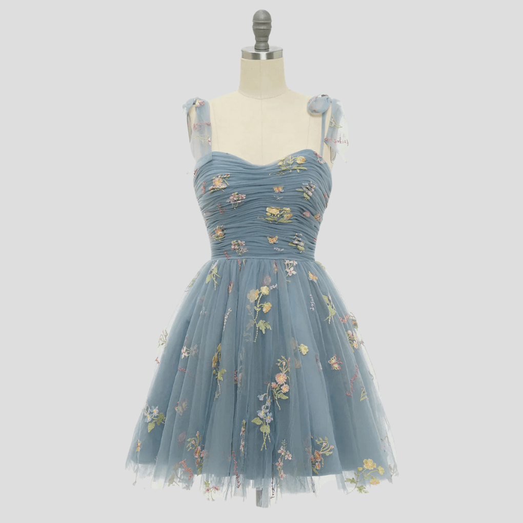 Besticktes Tüll-Ballkleid mit Blumenmuster für die Weihnachtsfeier