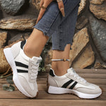 Damen Plateau-Sneaker aus Veloursleder mit Retro-Streifen bequem