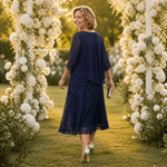 Elegantes Midikleid mit Spitzenoverlay und Chiffonärmeln