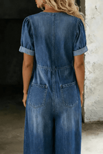 Maya Denim-Jumpsuit mit V-Ausschnitt und Bindeknoten