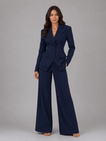 Taillierter Damen-Zweiteiler mit Blazer und weiter Stoffhose