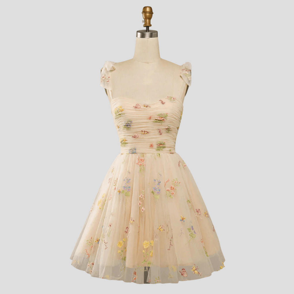 Besticktes Tüll-Ballkleid mit Blumenmuster für die Weihnachtsfeier
