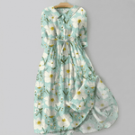 Blumiges Maxikleid mit Hemdkragen und 3/4-Arm für den Herbst