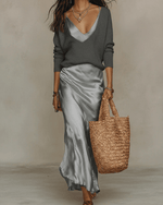 Niketa Zweiteiliges Satin-Maxikleid-Set mit V-Ausschnitt