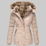 Schlank geschnittene Damen-Winterjacke mit Kunstfellkapuze und Kunstfellfutter