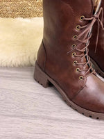 Gefütterte Damen Winterstiefel mit Schnürung und Reissverschluss