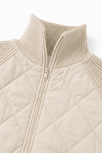 Damen Steppjacke mit Strickbesatz an Bund Ärmeln und Kragen im Patchwork-Design