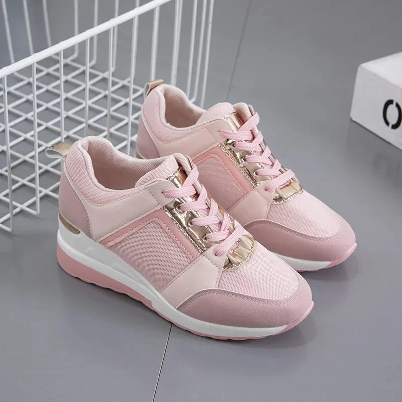 Bequeme Damen Sneaker mit atmungsaktivem Mesh und Keilsohle