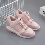 Bequeme Damen Sneaker mit atmungsaktivem Mesh und Keilsohle