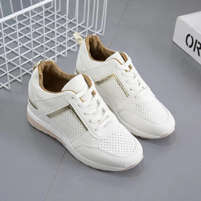 Bequeme Damen Sneaker mit atmungsaktivem Mesh und Keilsohle