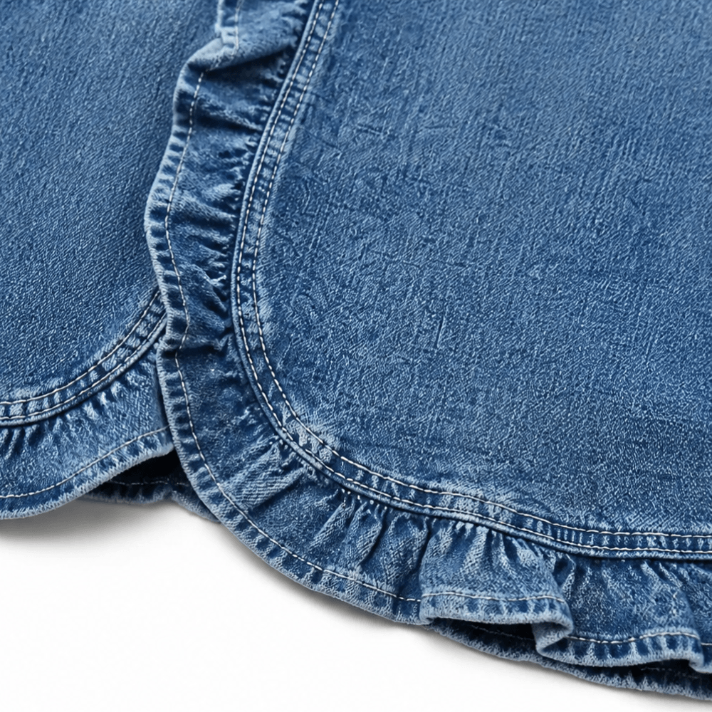 Maelyn Rüschenbesetzte Jeansjacke mit offenem Vorderteil