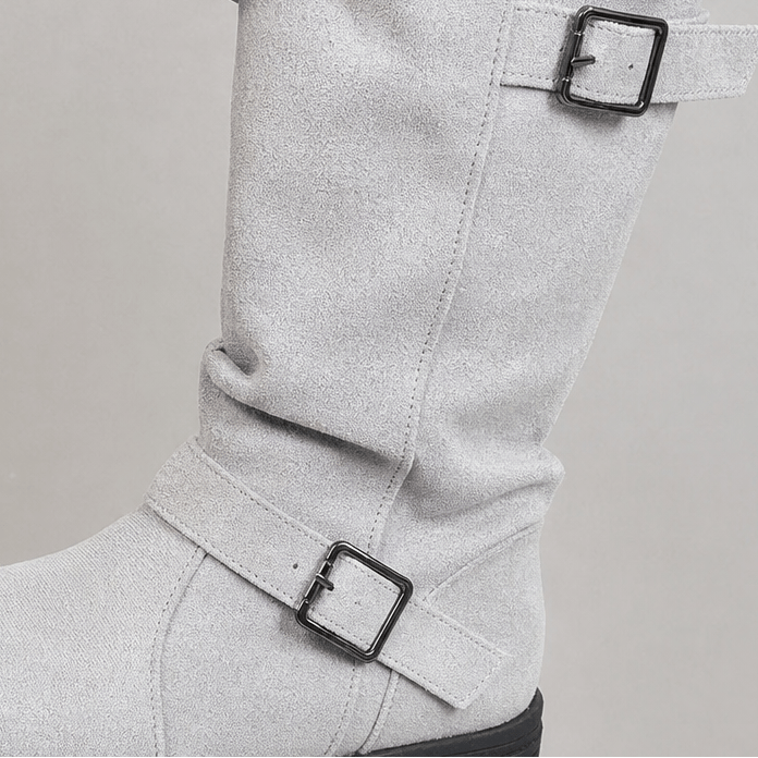 Damen Winterstiefel aus Veloursleder mit Strickbündchen und Profilsohle im Slouch-Design