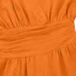 Weiter Jumpsuit mit V-Ausschnitt und plissiertem Taillengürtel als Zweiteiler-Look