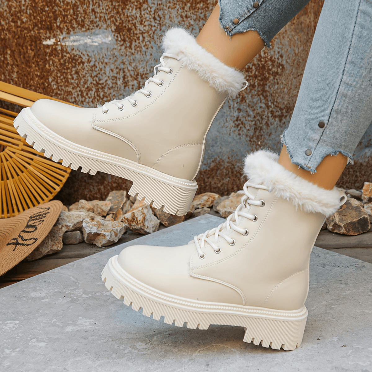 Winterstiefel für Damen mit Kunstfellbesatz und Profilsohle