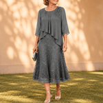 Elegantes Midikleid mit Spitzenoverlay und Chiffonärmeln